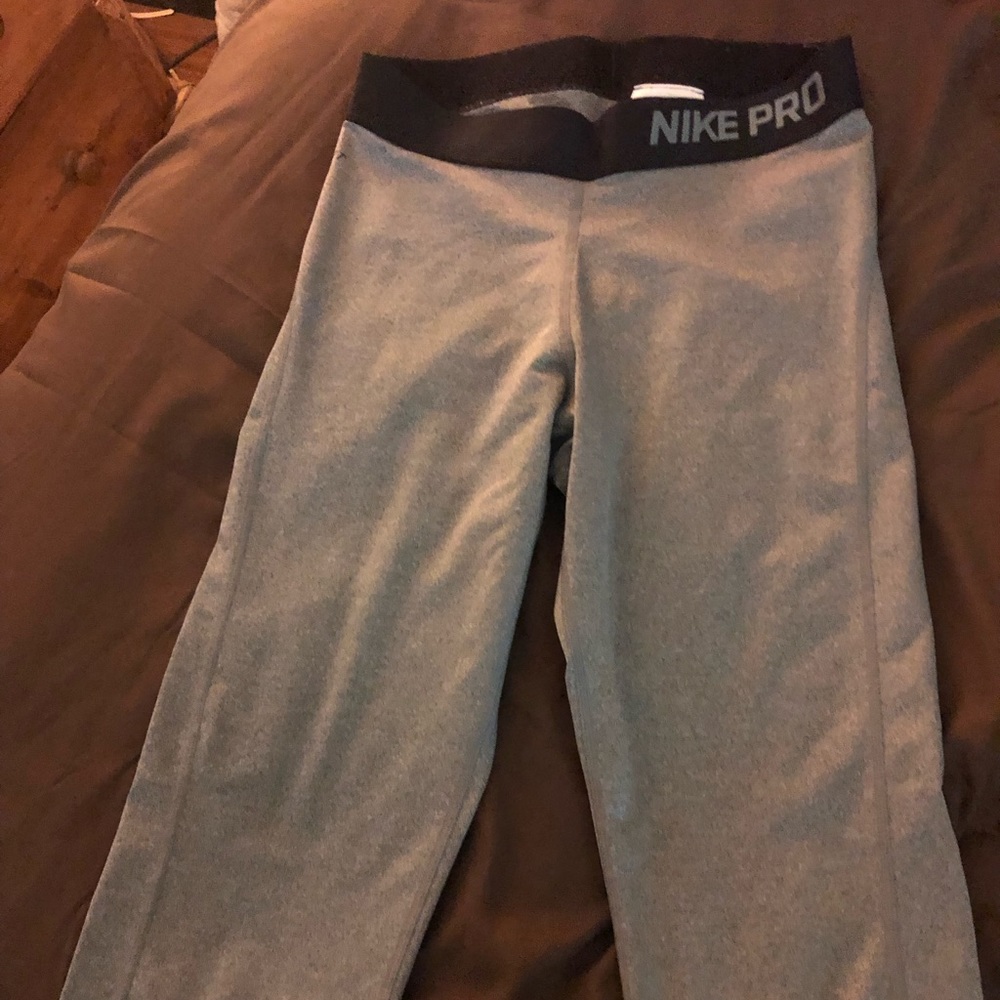 Nike Pro Crop Leggings
